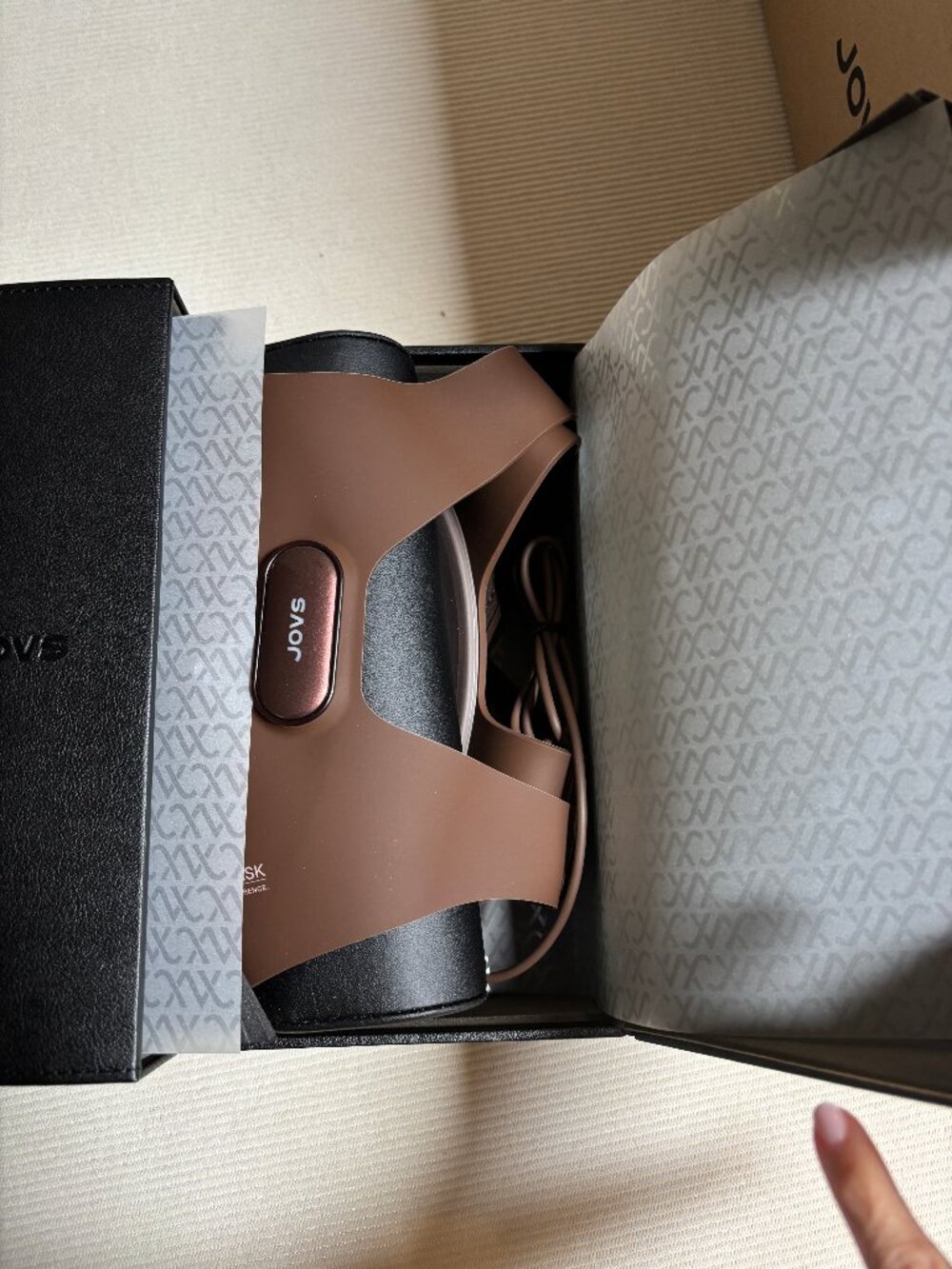 JOVS 4D Laser Light Therapy Mask - Picture 7 of 12